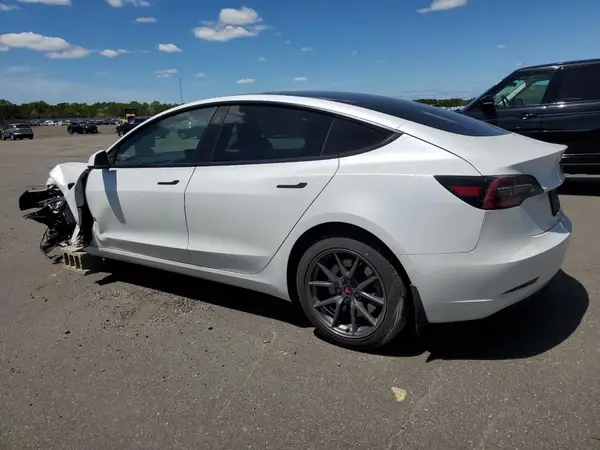 5YJ3E1EA8MF857843 2021 TESLA MODEL 3 - Image 2
