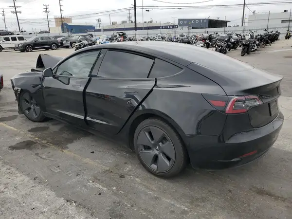 5YJ3E1EA8MF870611 2021 TESLA MODEL 3 - Image 2