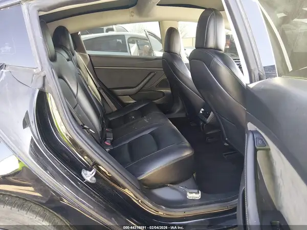 5YJ3E1EA8MF875873 2021 TESLA MODEL 3 - Image 8