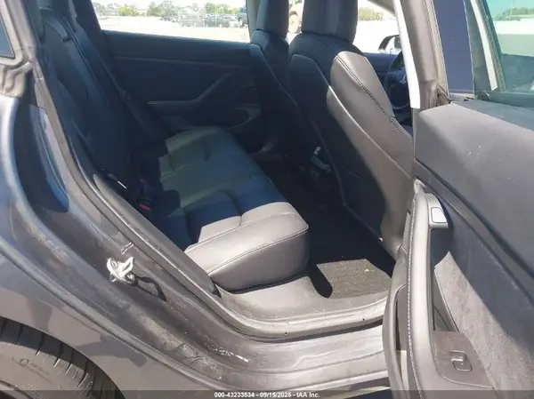 5YJ3E1EA8MF907298 2021 TESLA MODEL 3 - Image 8