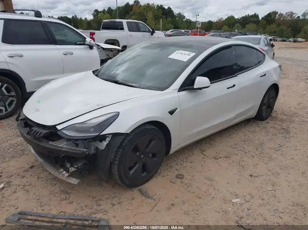 5YJ3E1EA8MF911402 2021 TESLA MODEL 3 - Image 2