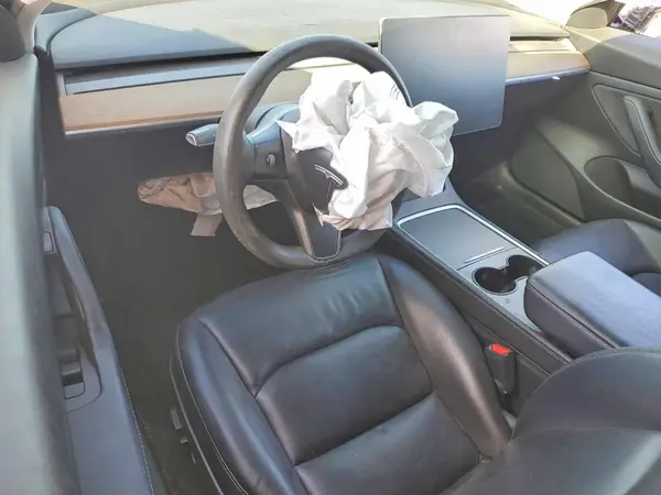 5YJ3E1EA8MF914767 2021 TESLA MODEL 3 - Image 8