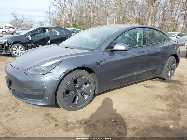 5YJ3E1EA8MF918284 2021 TESLA MODEL 3 - Image 2