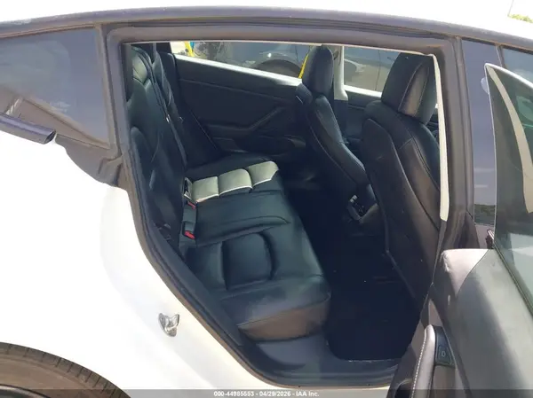5YJ3E1EA8MF919421 2021 TESLA MODEL 3 - Image 8