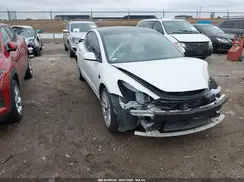 5YJ3E1EA8MF921542 2021 TESLA MODEL 3