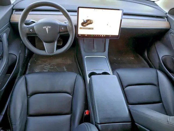 5YJ3E1EA8MF922092 2021 TESLA MODEL 3 - Image 8