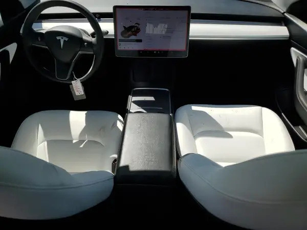 5YJ3E1EA8MF928913 2021 TESLA MODEL 3 - Image 8