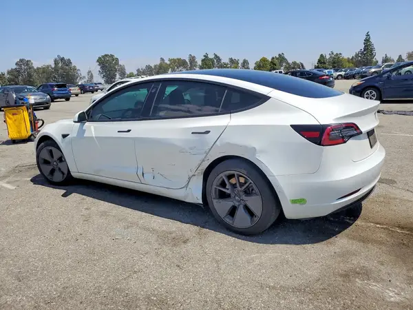 5YJ3E1EA8MF929642 2021 TESLA MODEL 3 - Image 2