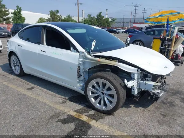 5YJ3E1EA8MF936395 2021 TESLA MODEL 3 - Image 1