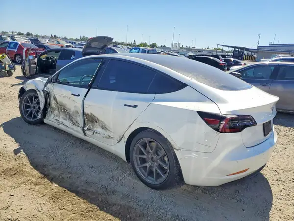 5YJ3E1EA8MF941452 2021 TESLA MODEL 3 - Image 2