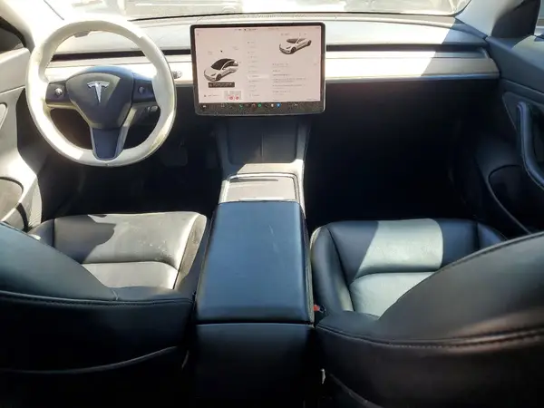 5YJ3E1EA8MF941452 2021 TESLA MODEL 3 - Image 8