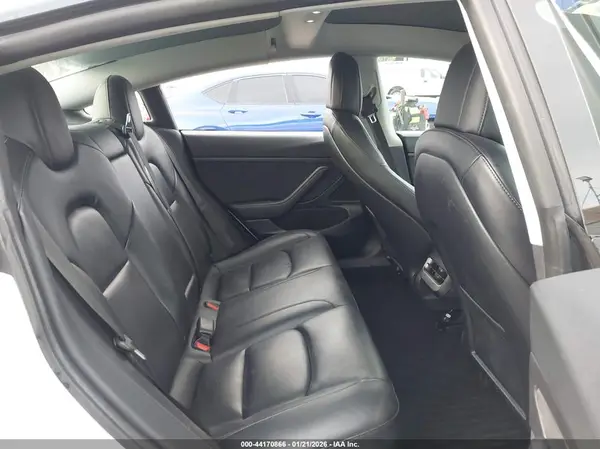 5YJ3E1EA8MF942729 2021 TESLA MODEL 3 - Image 8