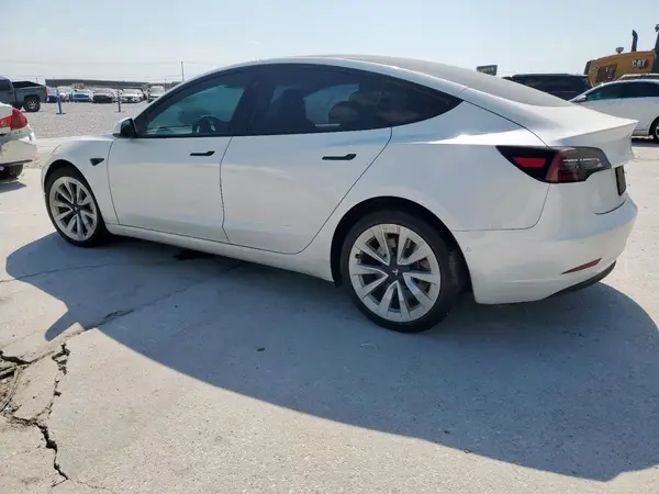 5YJ3E1EA8MF961717 2021 TESLA MODEL 3 - Image 2