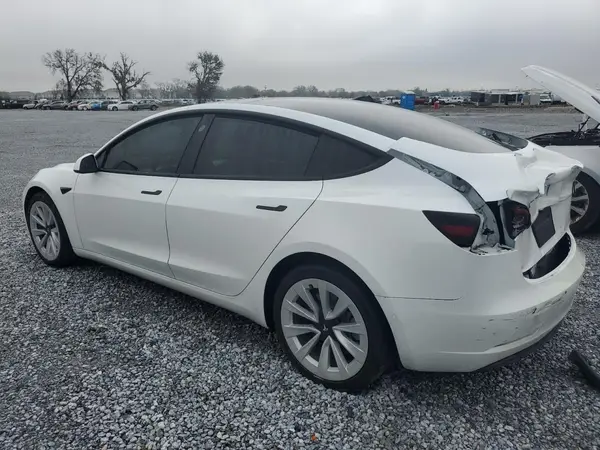 5YJ3E1EA8MF978095 2021 TESLA MODEL 3 - Image 2