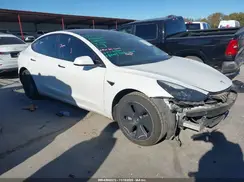 5YJ3E1EA8MF985581 2021 TESLA MODEL 3