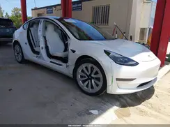5YJ3E1EA8MF987704 2021 TESLA MODEL 3