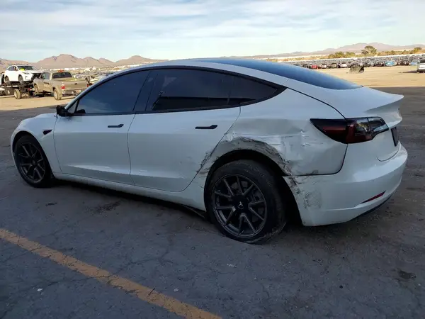 5YJ3E1EA8MF991574 2021 TESLA MODEL 3 - Image 2