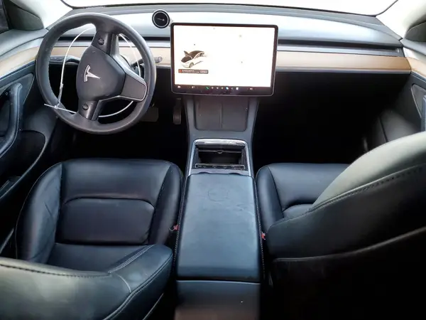 5YJ3E1EA8MF991574 2021 TESLA MODEL 3 - Image 8