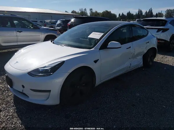 5YJ3E1EA8MF991610 2021 TESLA MODEL 3 - Image 2