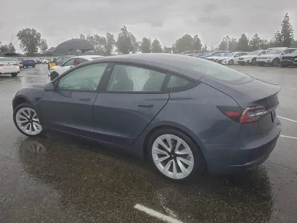 5YJ3E1EA8MF996323 2021 TESLA MODEL 3 - Image 2