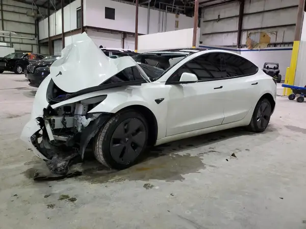 5YJ3E1EA8NF106940 2022 TESLA MODEL 3 - Image 1