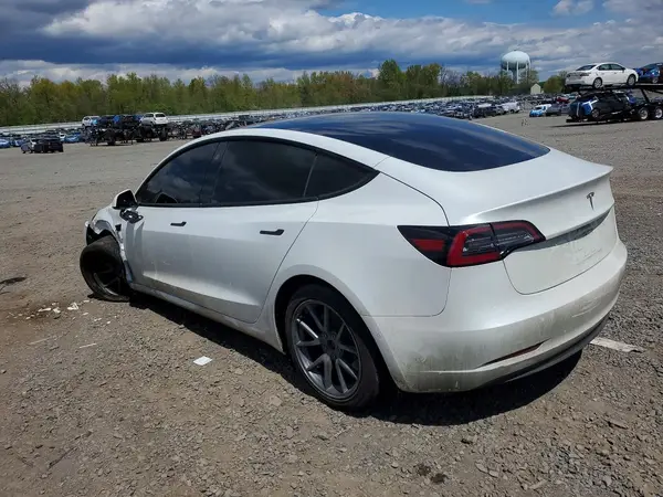 5YJ3E1EA8NF117114 2022 TESLA MODEL 3 - Image 2