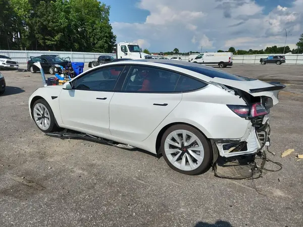 5YJ3E1EA8NF128274 2022 TESLA MODEL 3 - Image 2