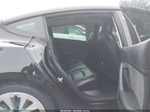 5YJ3E1EA8NF142935 2022 TESLA MODEL 3 - Image 8