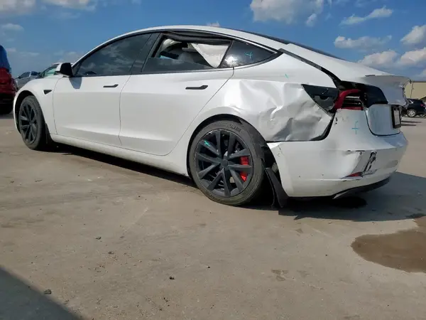 5YJ3E1EA8NF147875 2022 TESLA MODEL 3 - Image 2