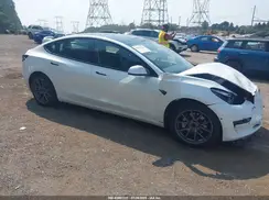 5YJ3E1EA8NF151926 2022 TESLA MODEL 3