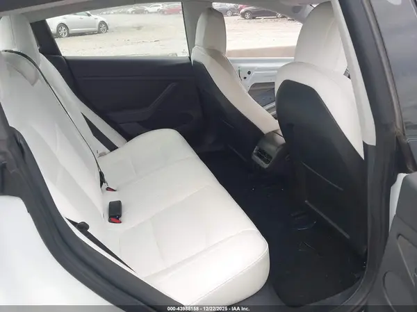 5YJ3E1EA8NF154969 2022 TESLA MODEL 3 - Image 8