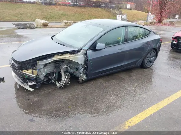 5YJ3E1EA8NF164742 2022 TESLA MODEL 3 - Image 2