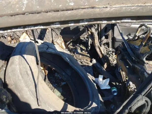 5YJ3E1EA8NF170847 2022 TESLA MODEL 3 - Image 8