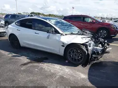 5YJ3E1EA8NF171982 2022 TESLA MODEL 3