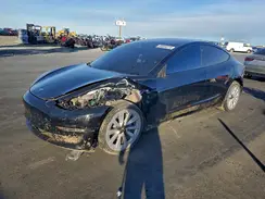 5YJ3E1EA8NF185672 2022 TESLA MODEL 3