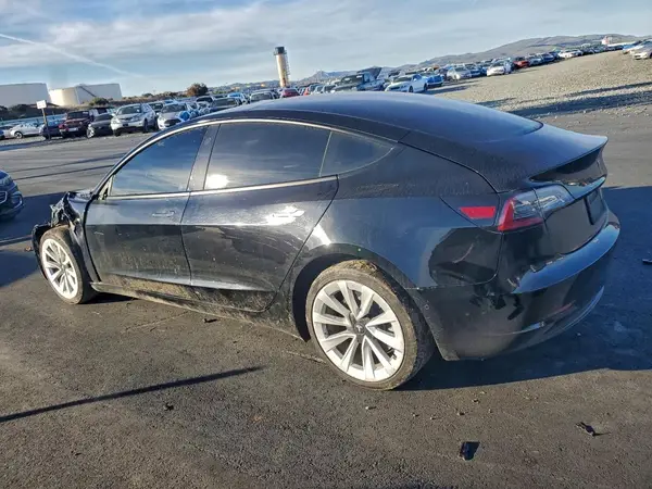 5YJ3E1EA8NF185672 2022 TESLA MODEL 3 - Image 2
