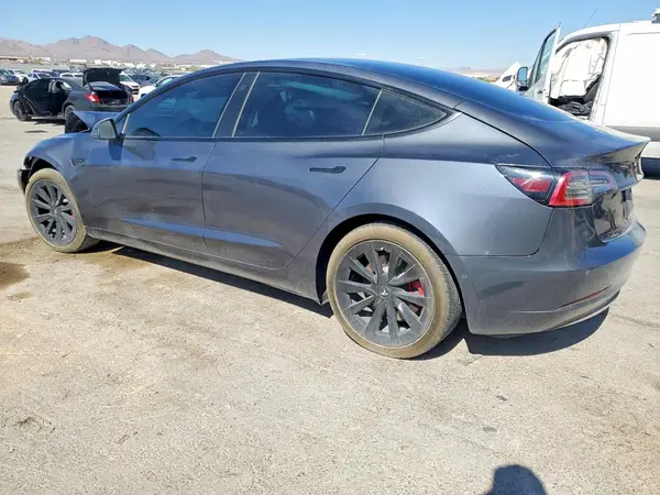 5YJ3E1EA8NF186384 2022 TESLA MODEL 3 - Image 2