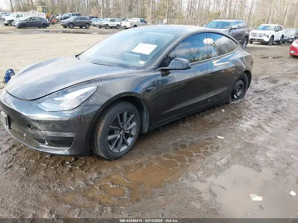 5YJ3E1EA8NF186420 2022 TESLA MODEL 3 - Image 2