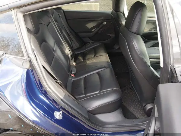 5YJ3E1EA8NF186420 2022 TESLA MODEL 3 - Image 8
