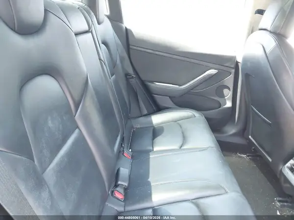 5YJ3E1EA8NF188118 2022 TESLA MODEL 3 - Image 8