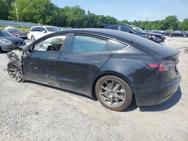 5YJ3E1EA8NF188264 2022 TESLA MODEL 3 - Image 2