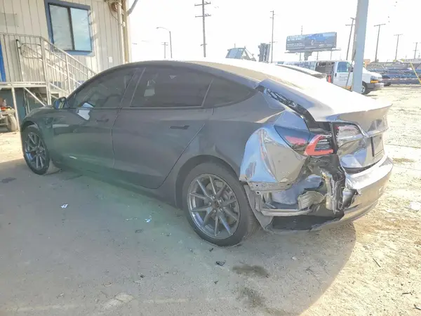 5YJ3E1EA8NF188765 2022 TESLA MODEL 3 - Image 2