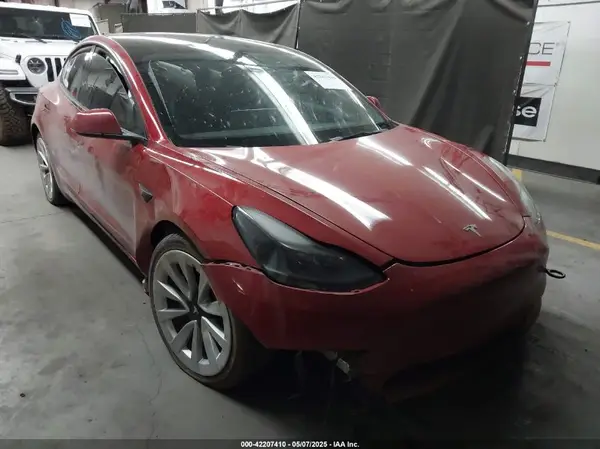 5YJ3E1EA8NF188927 2022 TESLA MODEL 3 - Image 1