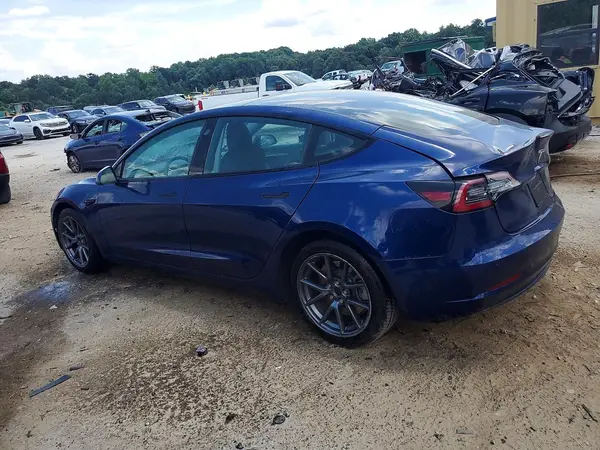 5YJ3E1EA8NF191181 2022 TESLA MODEL 3 - Image 2