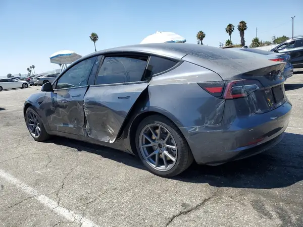 5YJ3E1EA8NF209856 2022 TESLA MODEL 3 - Image 2
