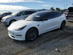 5YJ3E1EA8NF242176 2022 TESLA MODEL 3