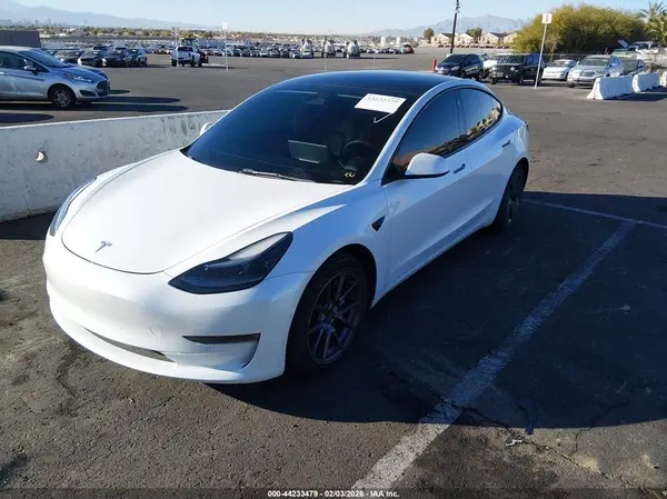 5YJ3E1EA8NF244624 2022 TESLA MODEL 3 - Image 2