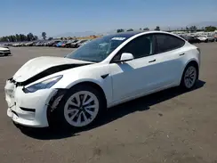 5YJ3E1EA8NF245899 2022 TESLA MODEL 3