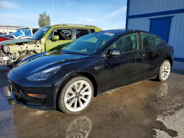 5YJ3E1EA8NF286131 2022 TESLA MODEL 3 - Image 1
