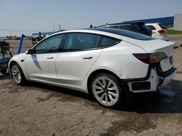 5YJ3E1EA8NF286873 2022 TESLA MODEL 3 - Image 2
